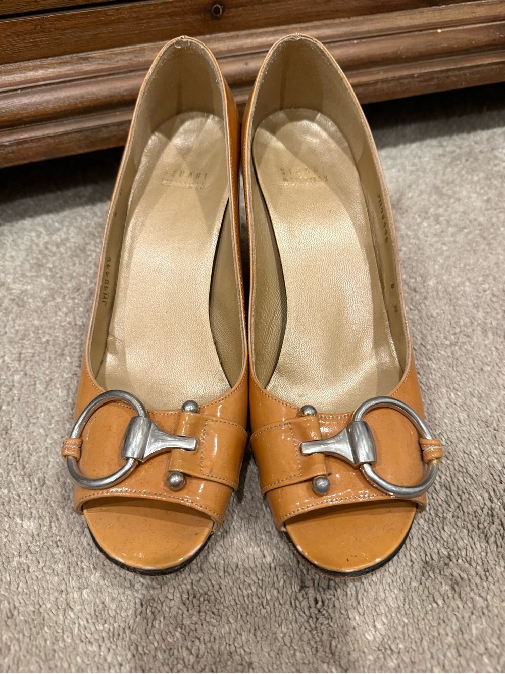 Stuart Weitzman Women's Tan Leather Open-Toe Pumps with Silver Horsebit Accent